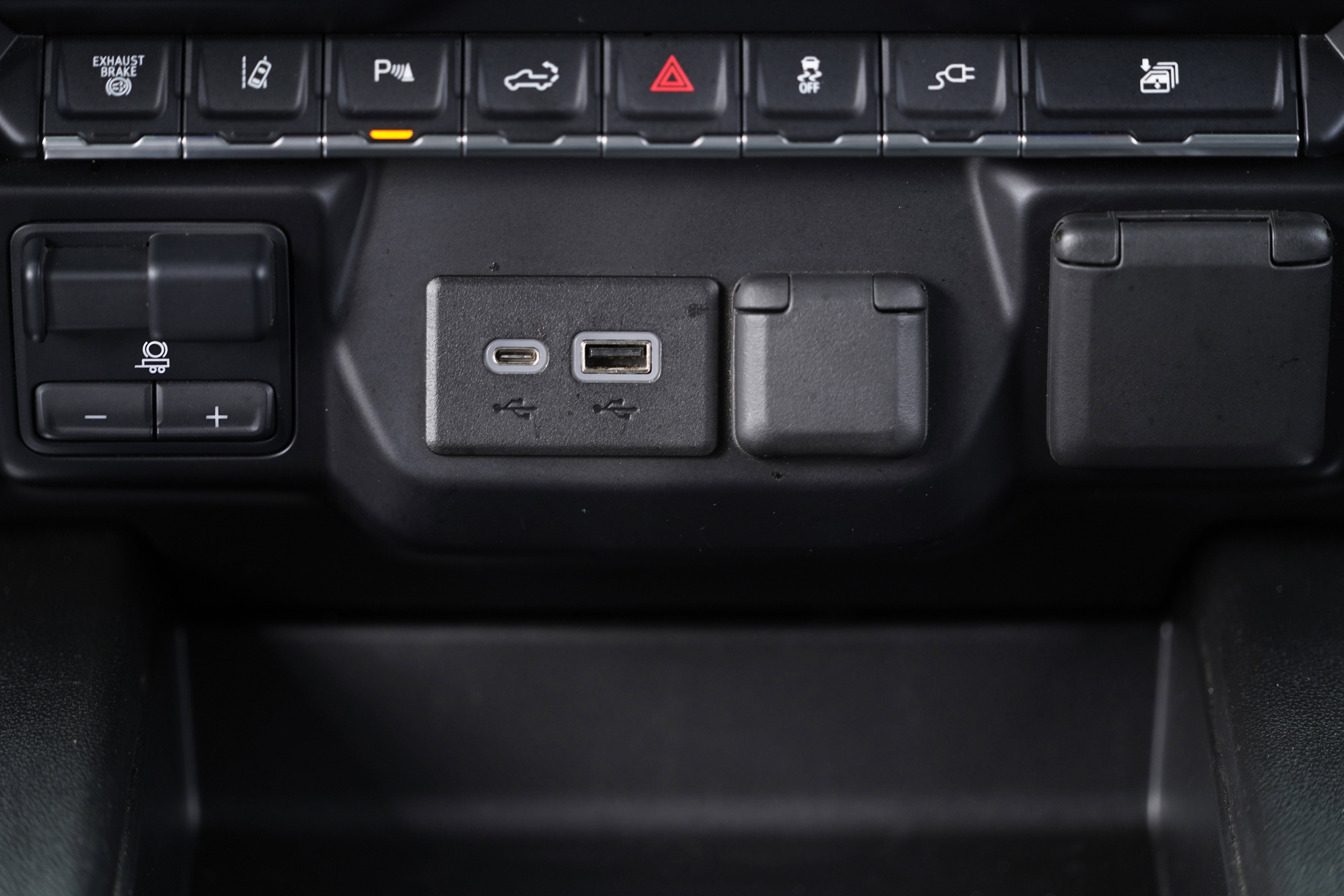 Used 2022 Chevrolet Silverado 2500 LTZ w/ LTZ Plus Package image 30