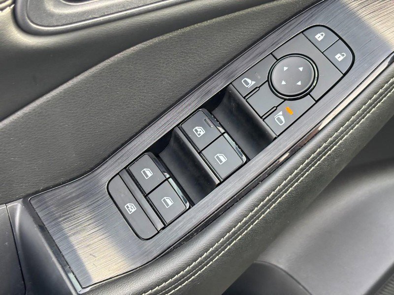 Used 2023 Nissan Rogue SV w/ SV Premium Package image 17