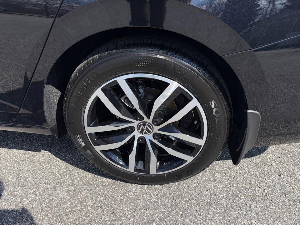 New 2026 Volkswagen Jetta SE image 22