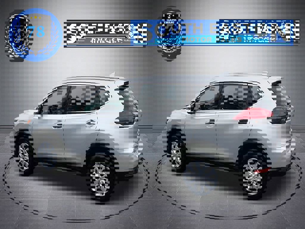 Used 2017 Nissan Rogue S image 8