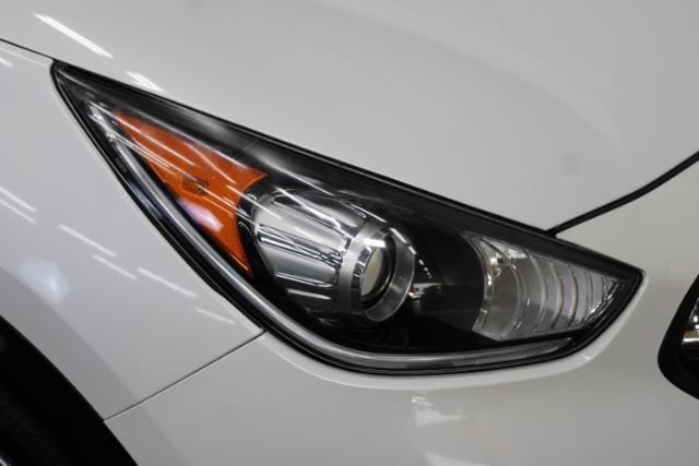Used 2018 Kia Niro LX FWD image 26