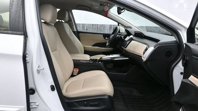 Used 2018 Honda Clarity Touring image 10