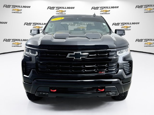 Used 2024 Chevrolet Silverado 1500 LT Trail Boss AWD/4WD image 2