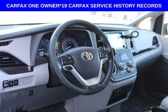 Used 2018 Toyota Sienna XLE w/ XLE Navigation Package image 18