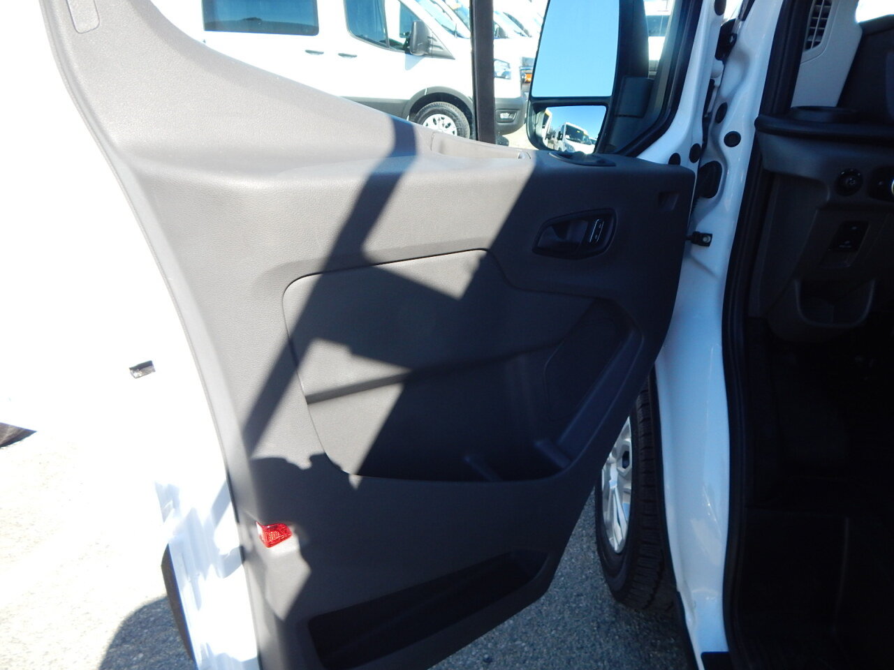 Used 2025 Ford Transit 250 Low Roof w/ Exterior Upgrade Package RWD image 18