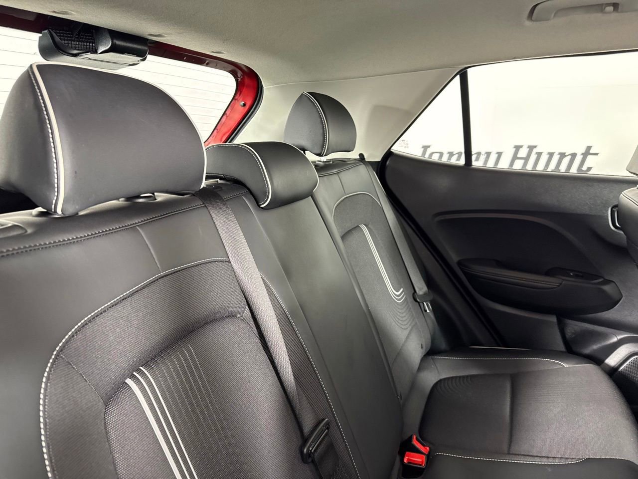 Used 2024 Hyundai Venue Limited image 29