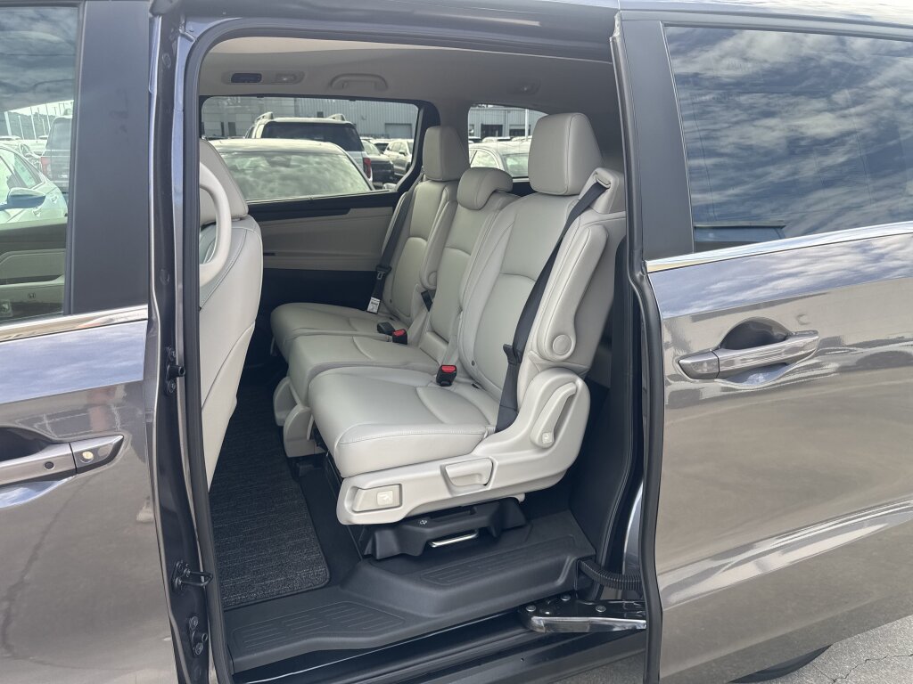 New 2027 Honda Odyssey EX-L image 8
