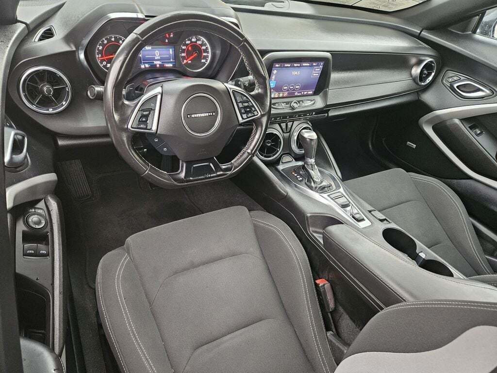 Used 2022 Chevrolet Camaro LT w/ Technology Package RWD image 18