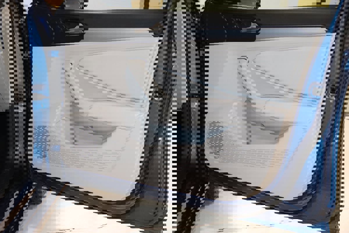 Used 2019 Volkswagen Jetta SE w/ Cold Weather Package image 47