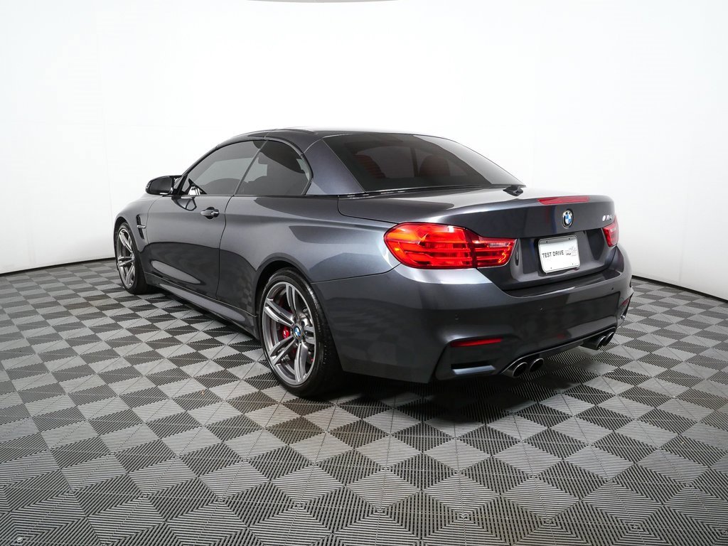 Used 2015 BMW M4 Convertible image 3