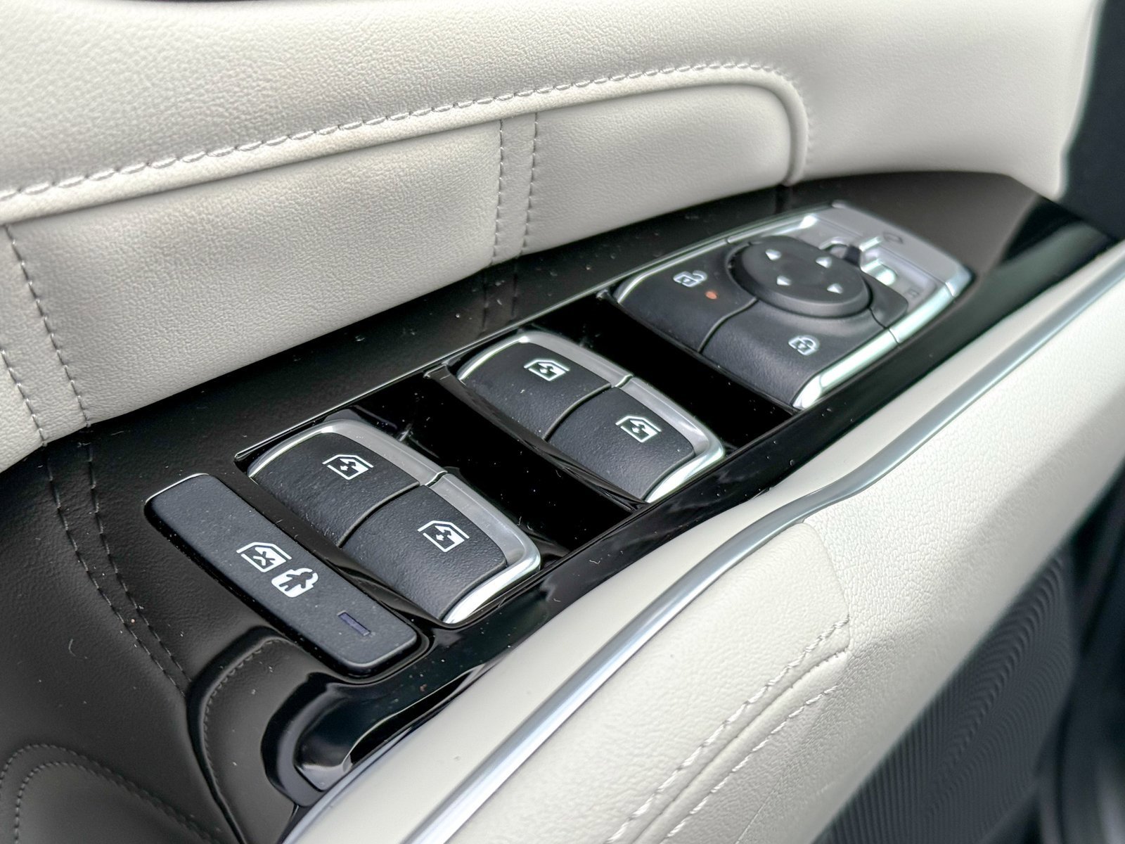 Certified 2025 Kia Sorento SX Prestige image 15