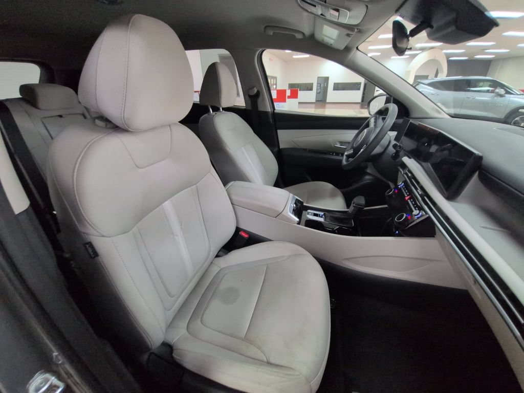 Used 2025 Hyundai Tucson SEL AWD/4WD image 26