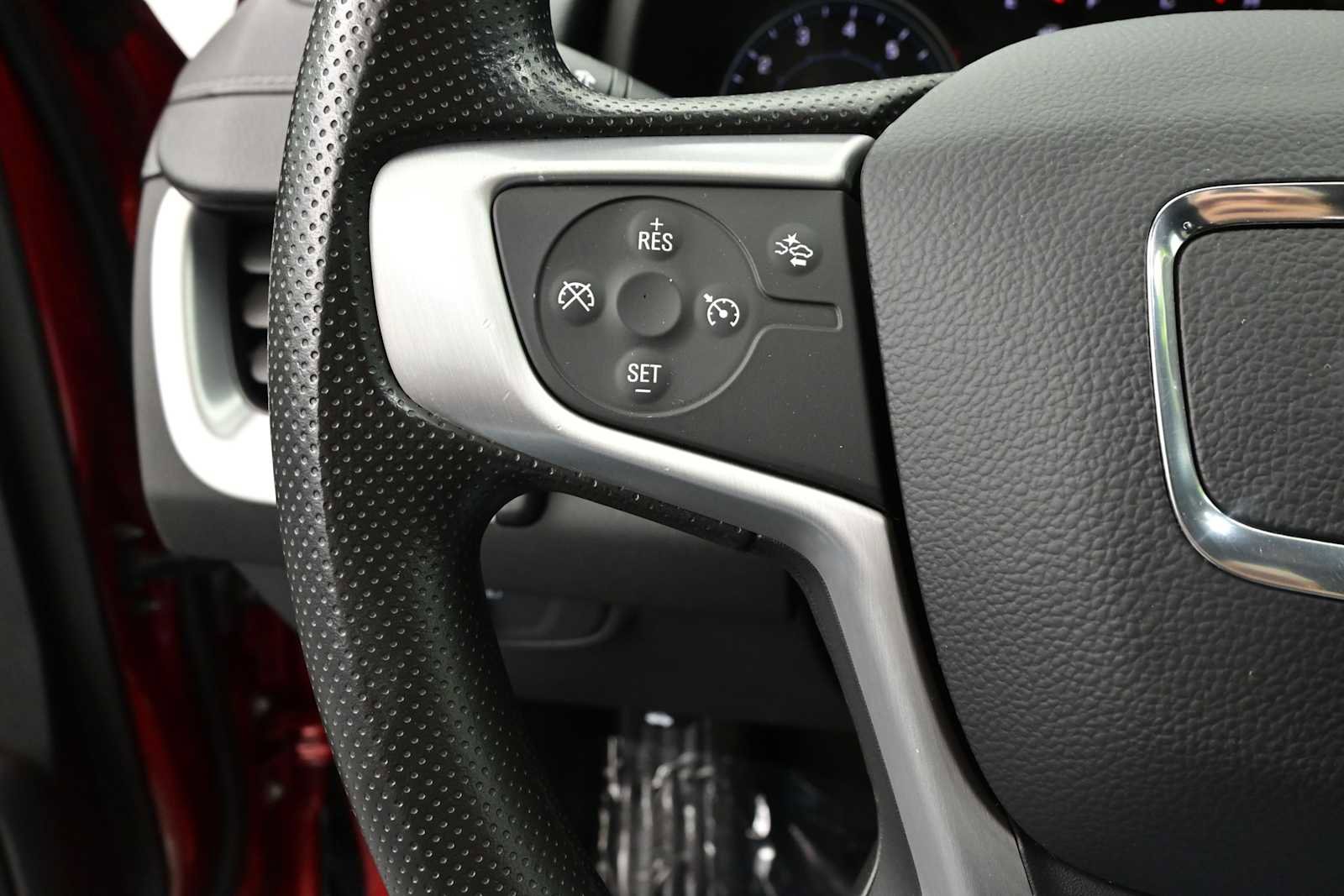 Used 2023 GMC Terrain SLE AWD/4WD image 13