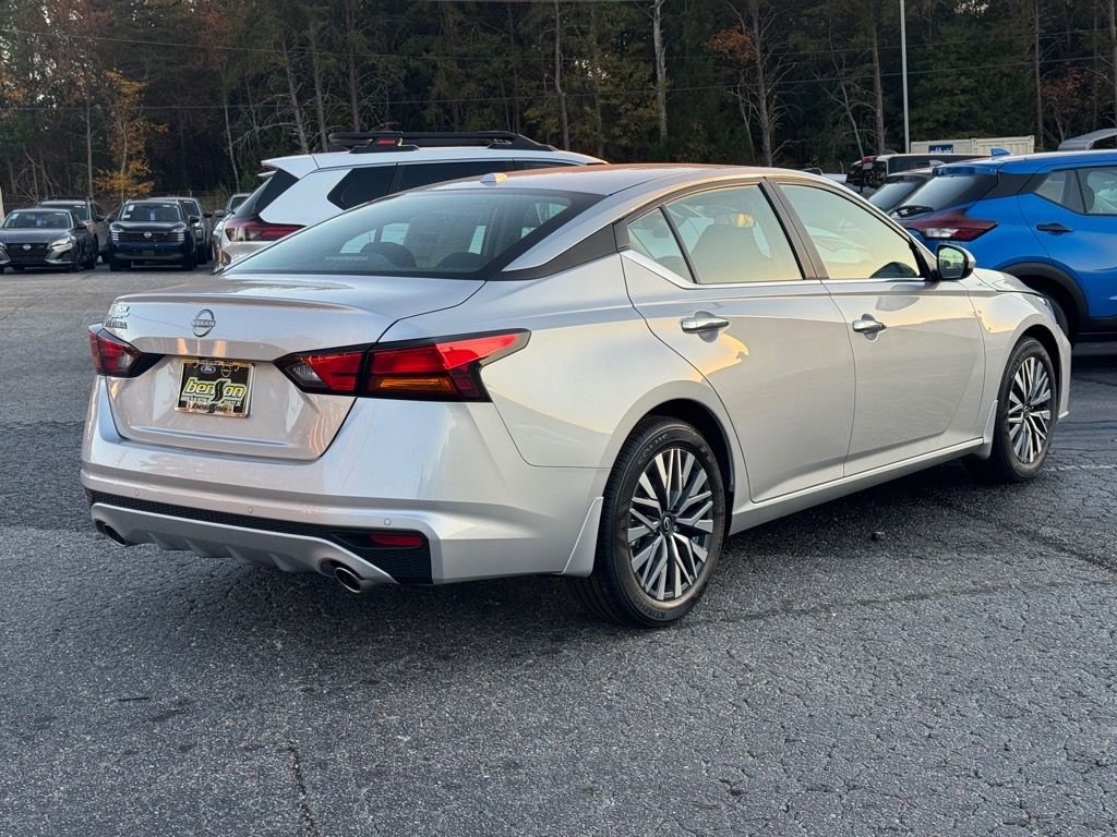 New 2025 Nissan Altima 2.5 SV w/ SV Premium Package FWD image 3