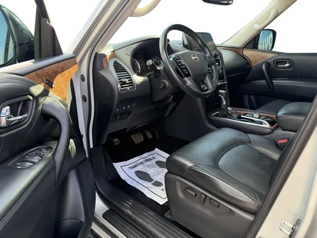 Used 2023 Nissan Armada SL w/ Captain's Chairs Package image 11