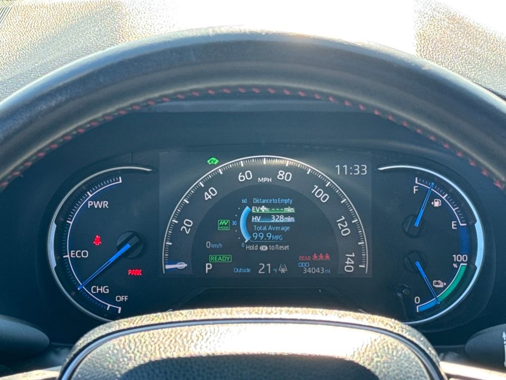 Used 2021 Toyota RAV4 SE image 18