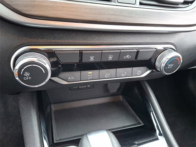 Used 2024 Nissan Altima 2.5 SV image 16