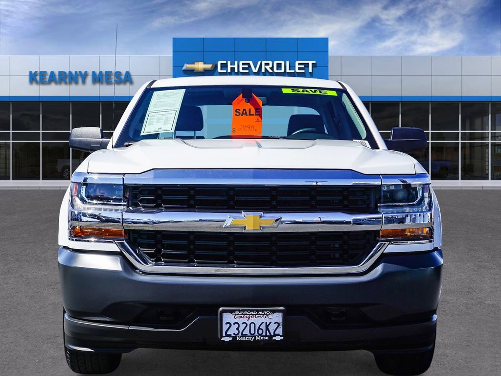 Used 2018 Chevrolet Silverado 1500 W/T w/ Trailering Package image 2