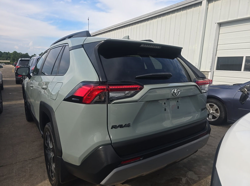 Used 2019 Toyota RAV4 Adventure w/ Cold Weather Package AWD/4WD image 6