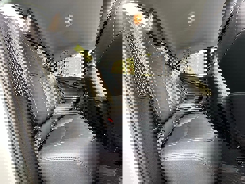 Used 2018 Toyota Prius Prime Plus image 14