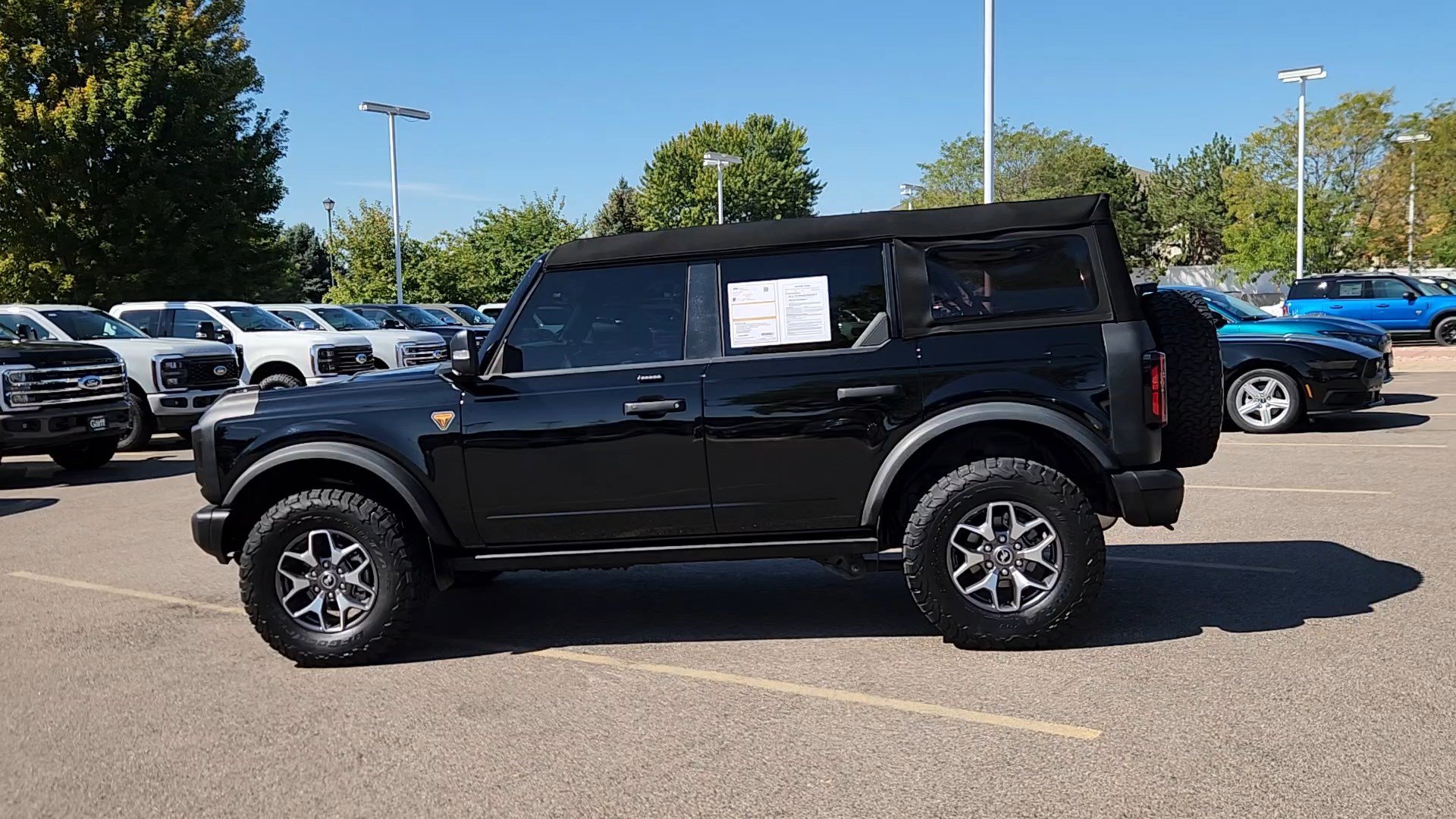 Used 2023 Ford Bronco Badlands AWD/4WD image 24