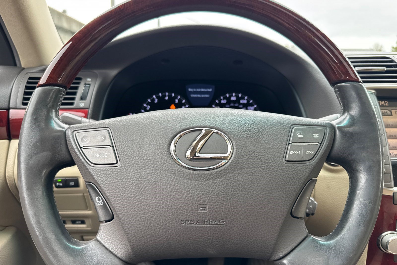 Used 2011 Lexus LS 460 L w/ Luxury Value Edition RWD image 30