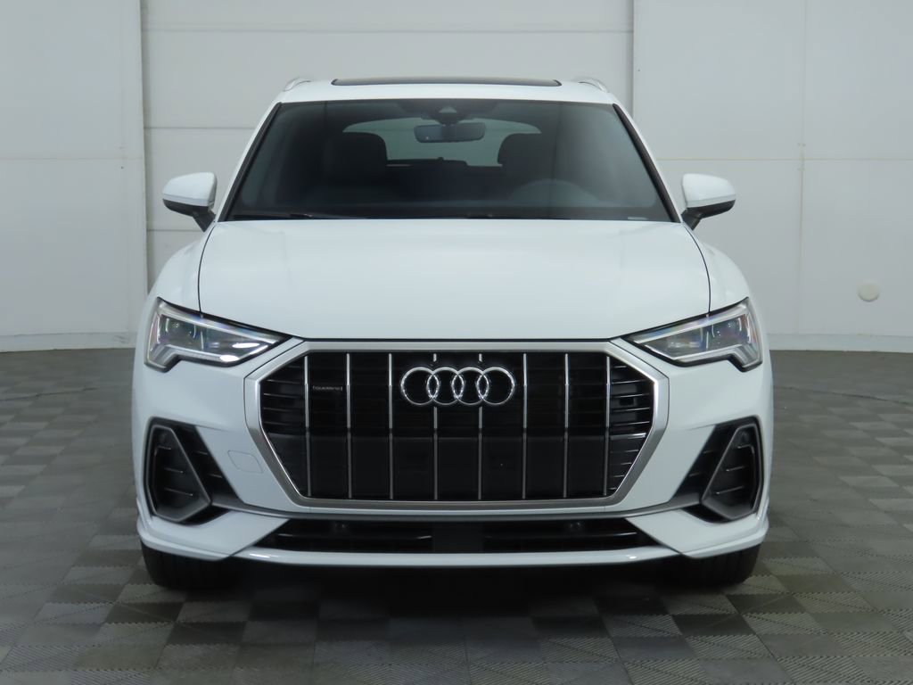 Used 2025 Audi Q3 2.0T Premium w/ Convenience Package image 3