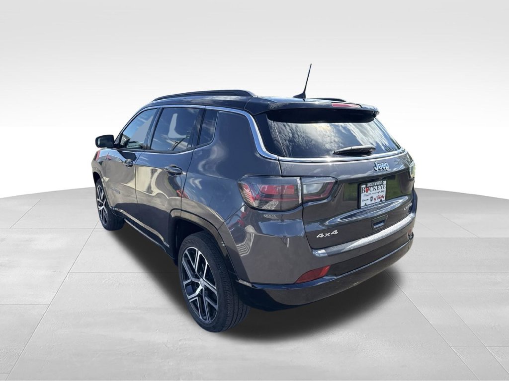 Used 2024 Jeep Compass Limited w/ Elite Group AWD/4WD image 6