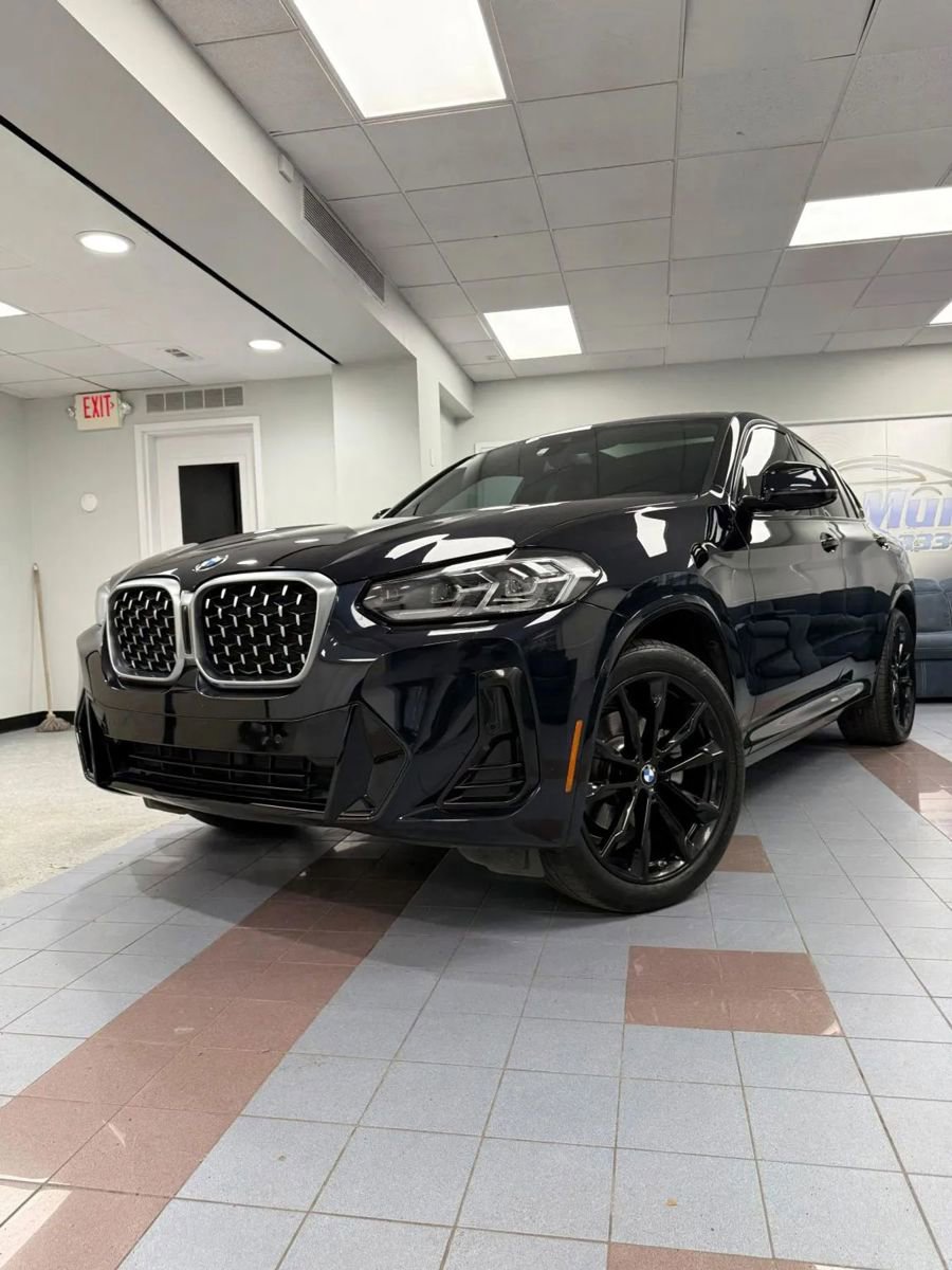 Used 2022 BMW X4 xDrive30i w/ M Sport Package 2 image 3