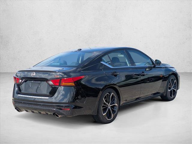 Used 2023 Nissan Altima 2.5 SR w/ SR Premium Package FWD image 5