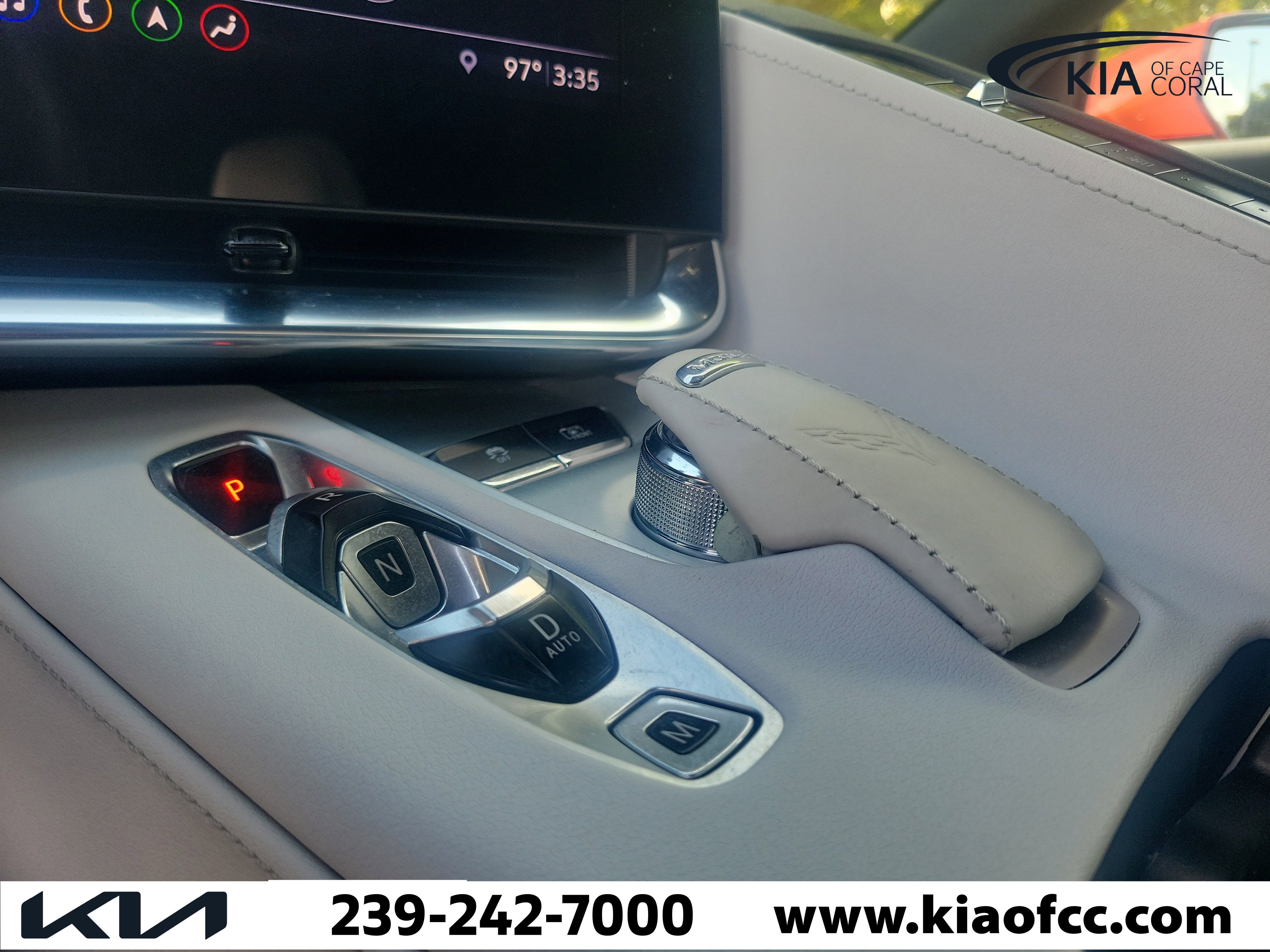 Used 2020 Chevrolet Corvette Stingray Preferred Cpe w/ 2LT Preferred Equipment Group RWD image 23