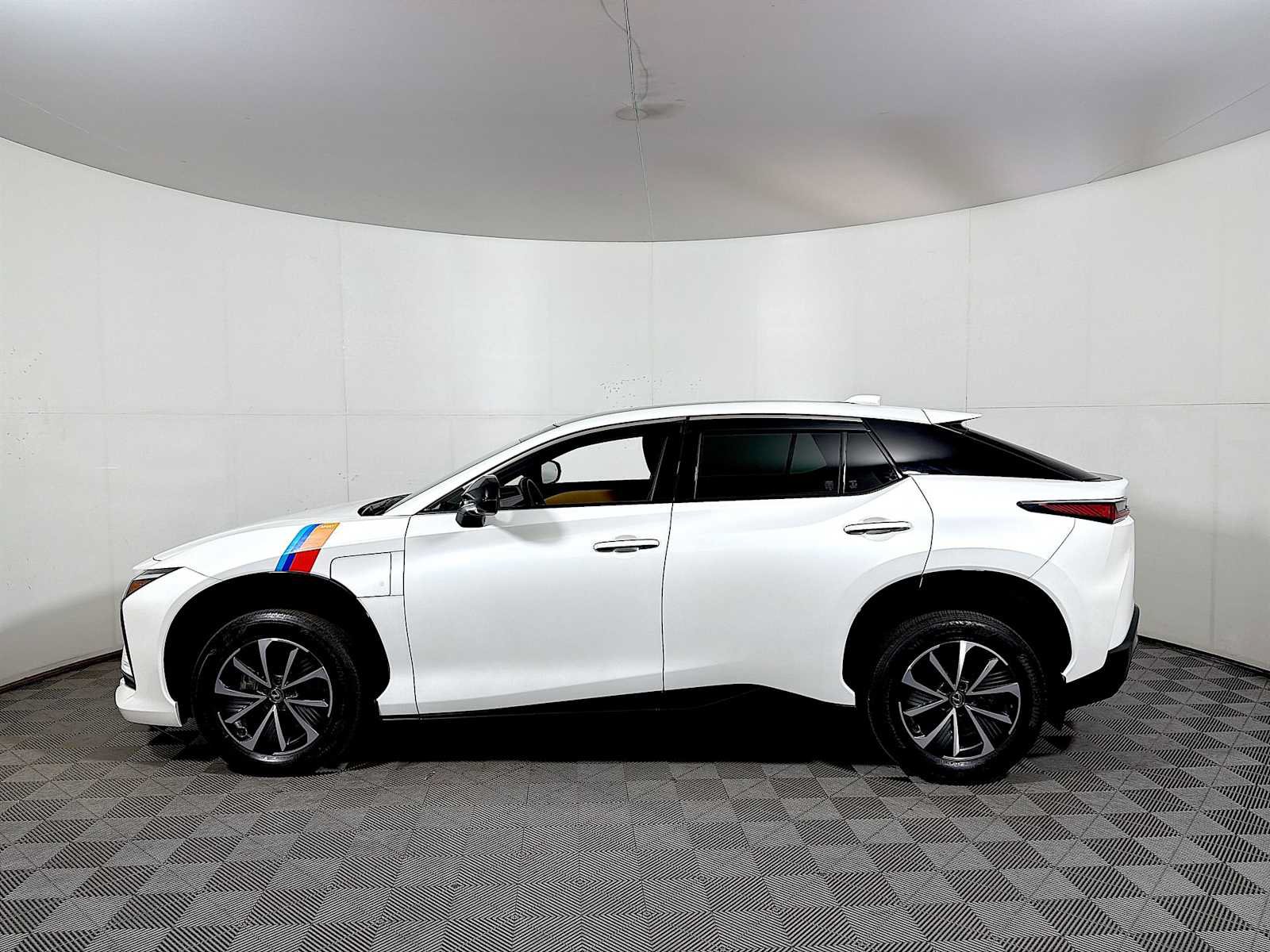 Used 2024 Lexus RZ 450e Premium w/ Accessory Package (Z1) AWD/4WD image 4
