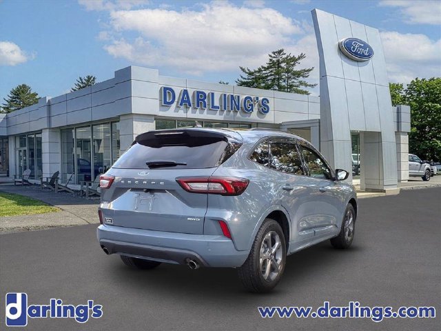 Used 2023 Ford Escape ST-Line w/ Tech Pack #1 AWD/4WD image 5