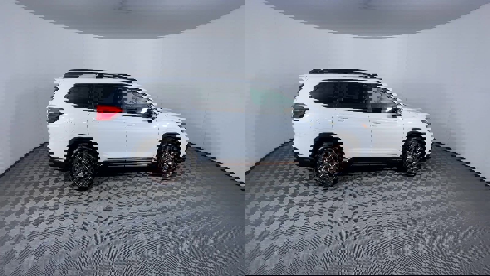 Used 2025 Subaru Ascent Bronze Edition w/ Popular Package #2 image 9