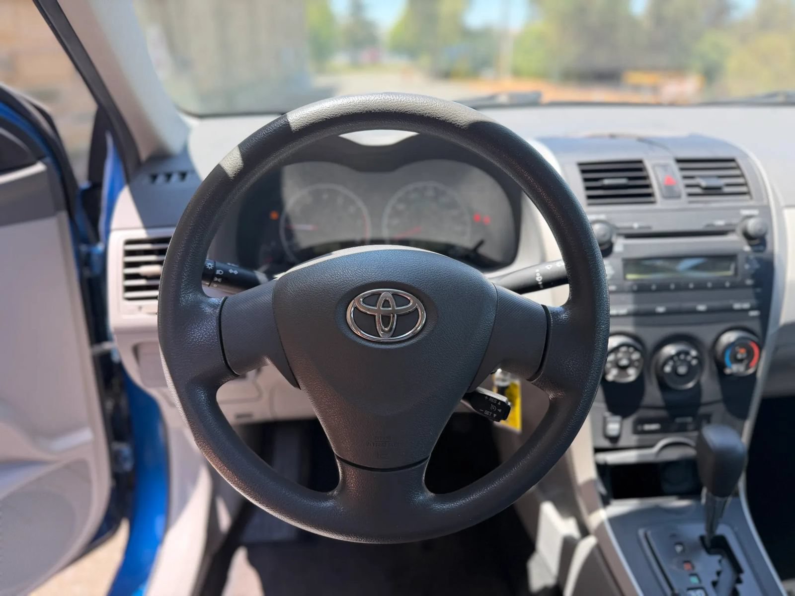 Used 2009 Toyota Corolla LE FWD image 10
