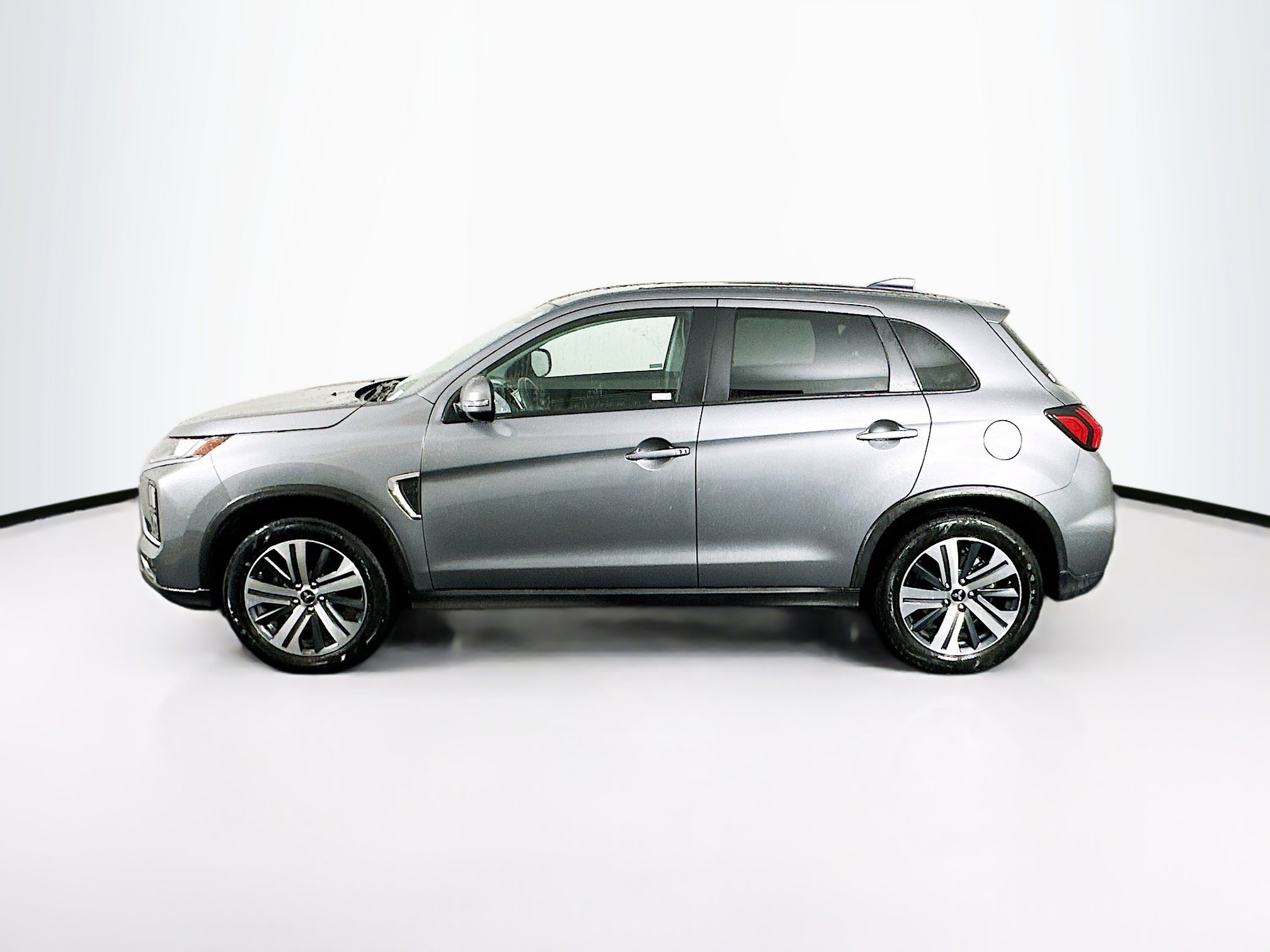 Used 2024 Mitsubishi Outlander Sport SE image 4