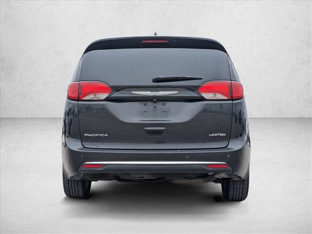 Used 2020 Chrysler Pacifica Limited image 6