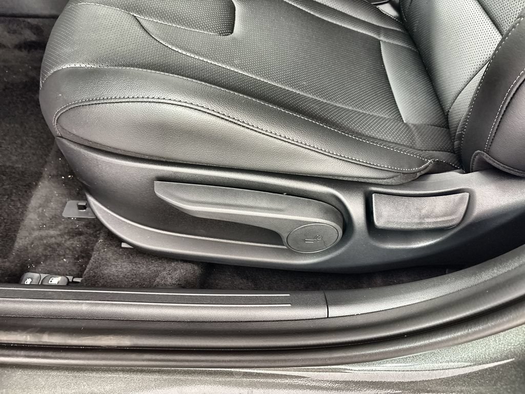 New 2026 Hyundai Elantra SEL Sport FWD image 14