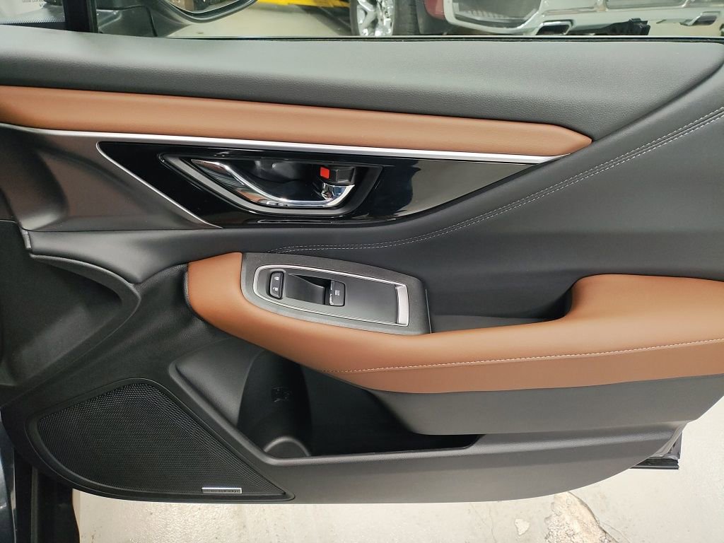 Used 2025 Subaru Outback Touring image 10