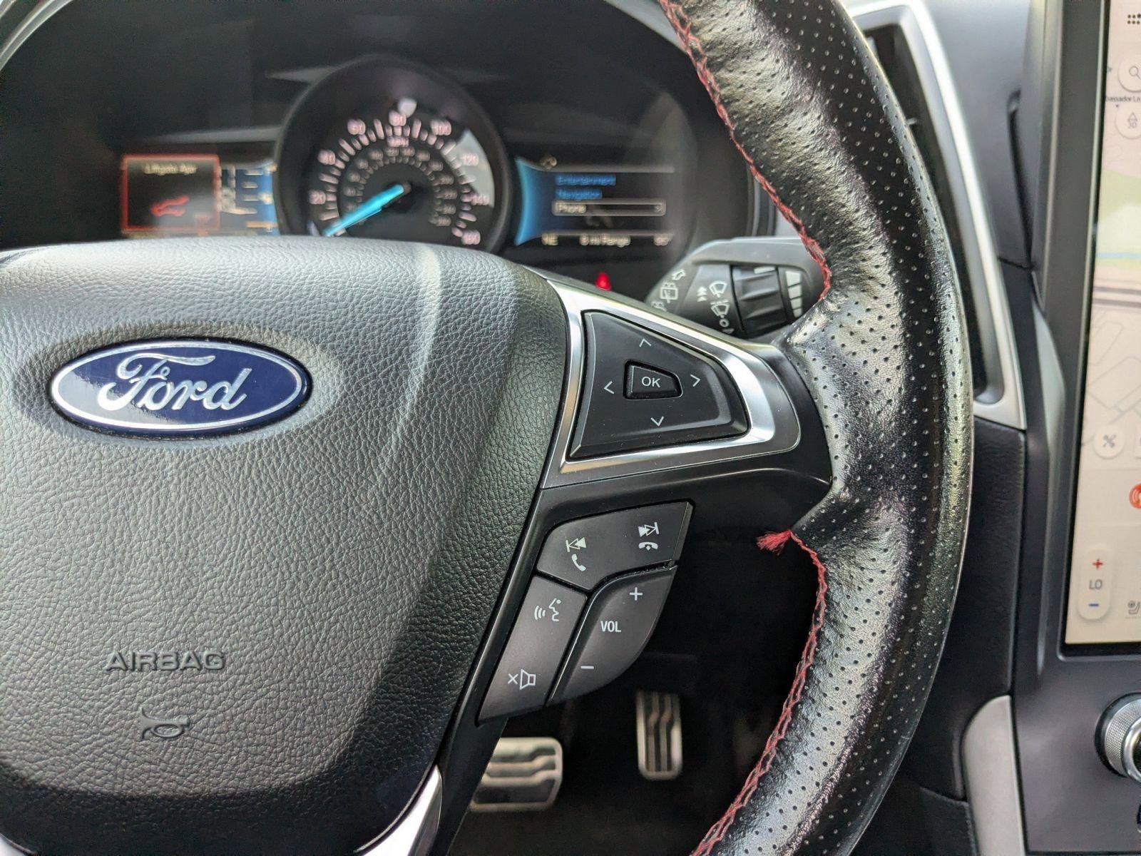 Used 2022 Ford Edge ST-Line image 17