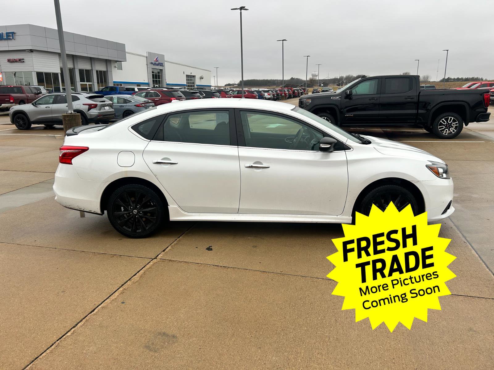 Used 2018 Nissan Sentra SR w/ SR Midnight Edition Package image 6