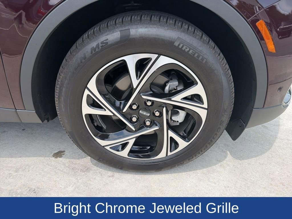 Used 2024 Lincoln Nautilus Premier w/ Equipment Group 102A AWD/4WD image 13