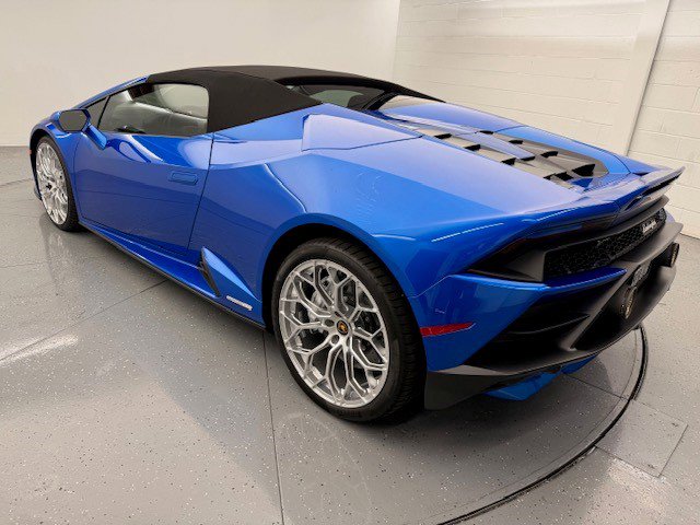 Used 2024 Lamborghini Huracan EVO image 5