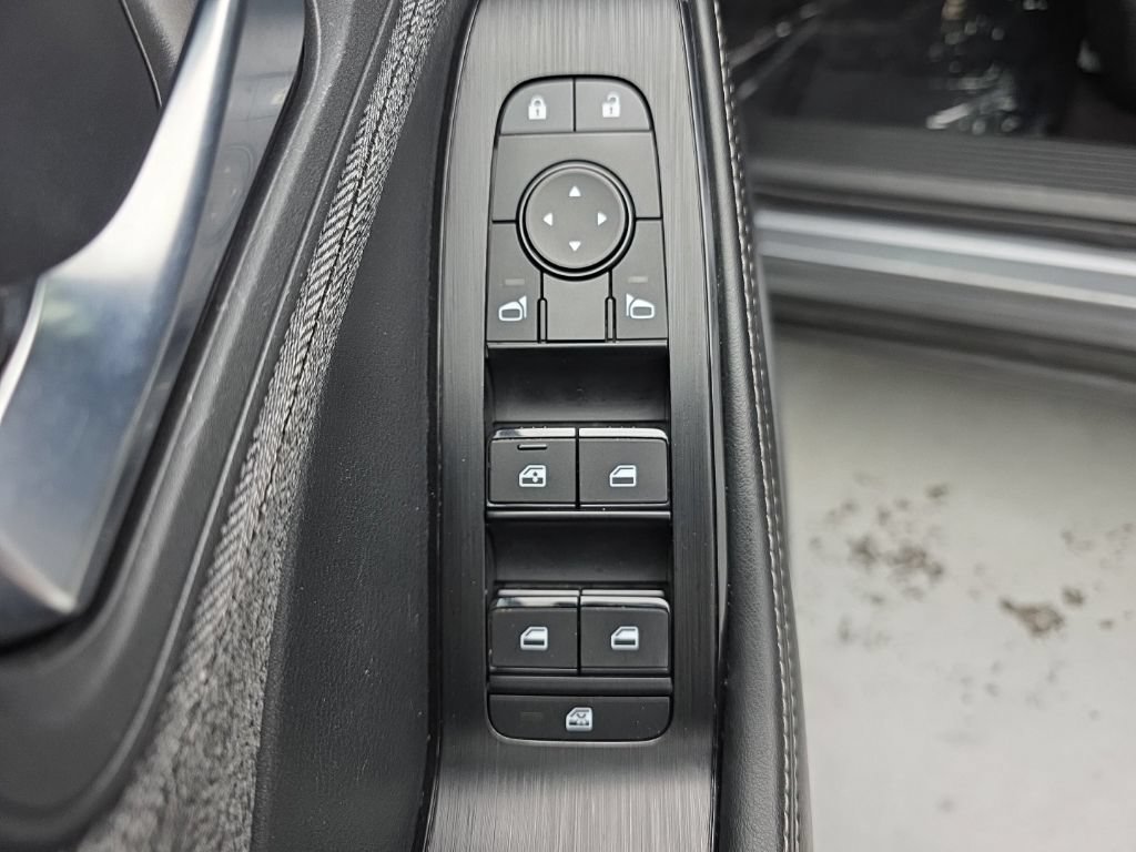 Used 2023 Nissan Rogue SV AWD/4WD image 20