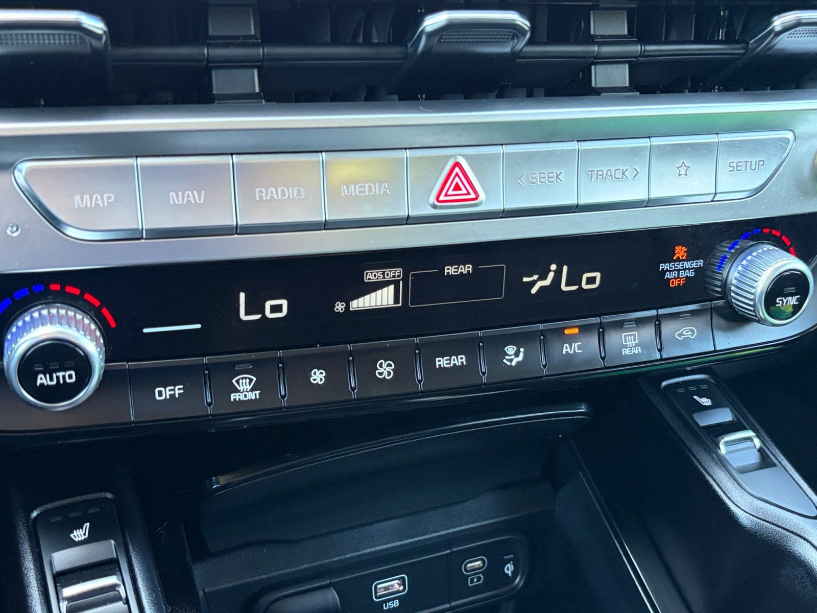 Used 2025 Kia Telluride S FWD image 17