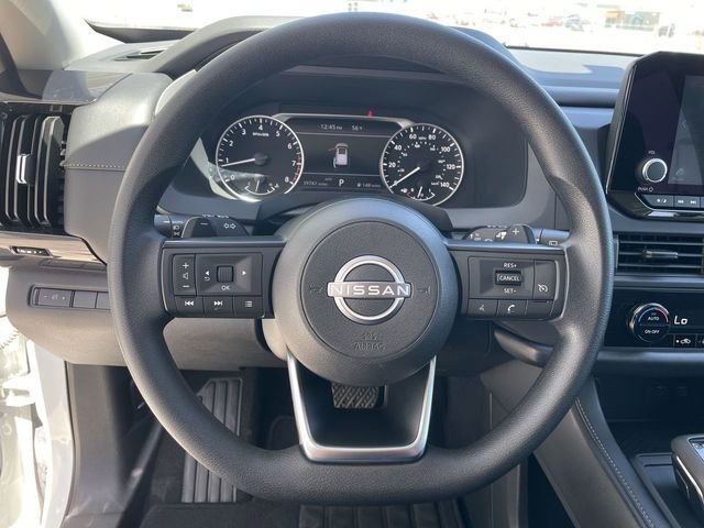 Used 2024 Nissan Pathfinder S AWD/4WD image 14