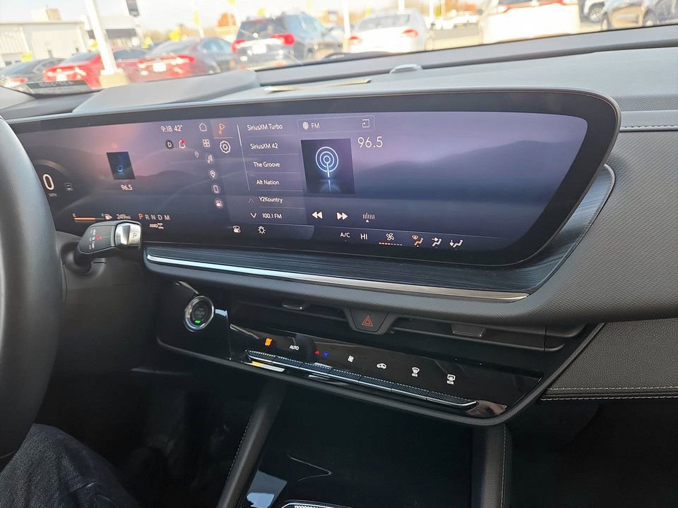 Used 2024 Buick Envision Preferred image 25