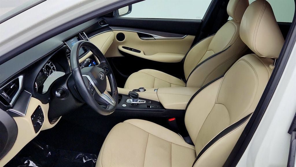 Used 2022 INFINITI QX50 Luxe AWD/4WD image 18