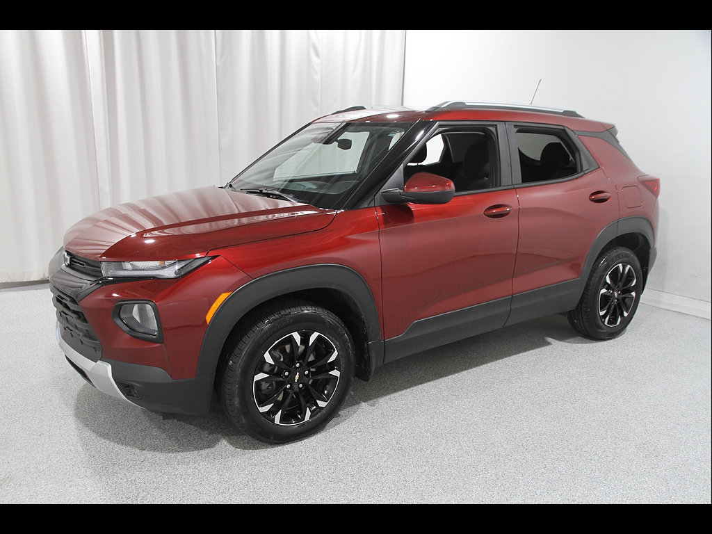 Certified 2022 Chevrolet TrailBlazer LT w/ LPO, Blackout Package AWD/4WD image 3