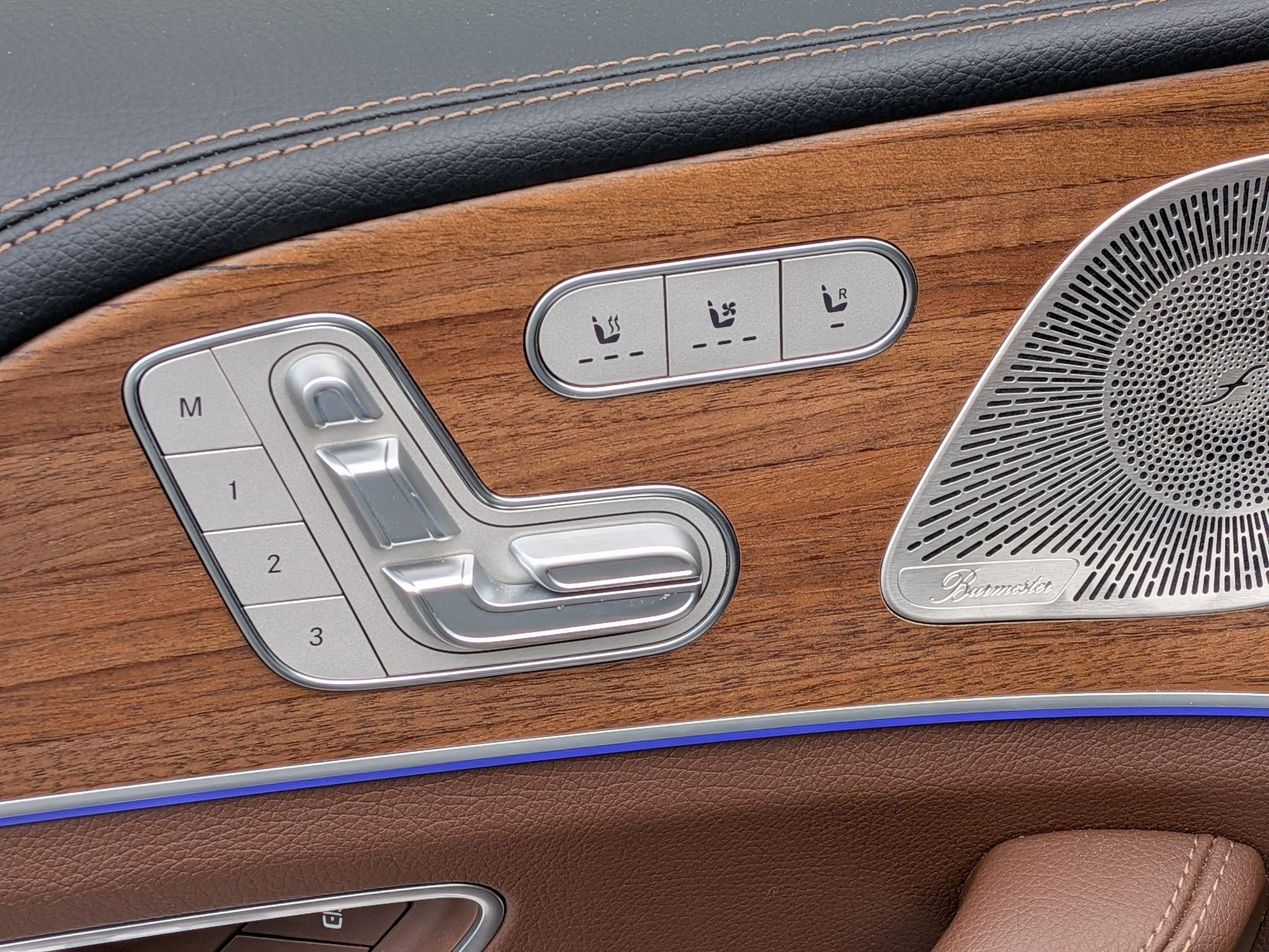 Certified 2025 Mercedes-Benz GLE 450e 4MATIC image 15